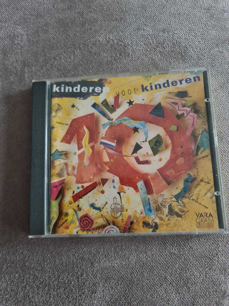 CD Kinderen voor Kinderen 10 - Een dikke tien voor de tiende, Cd's en Dvd's, Ophalen of Verzenden, Gebruikt, Muziek, 6 tot 9 jaar