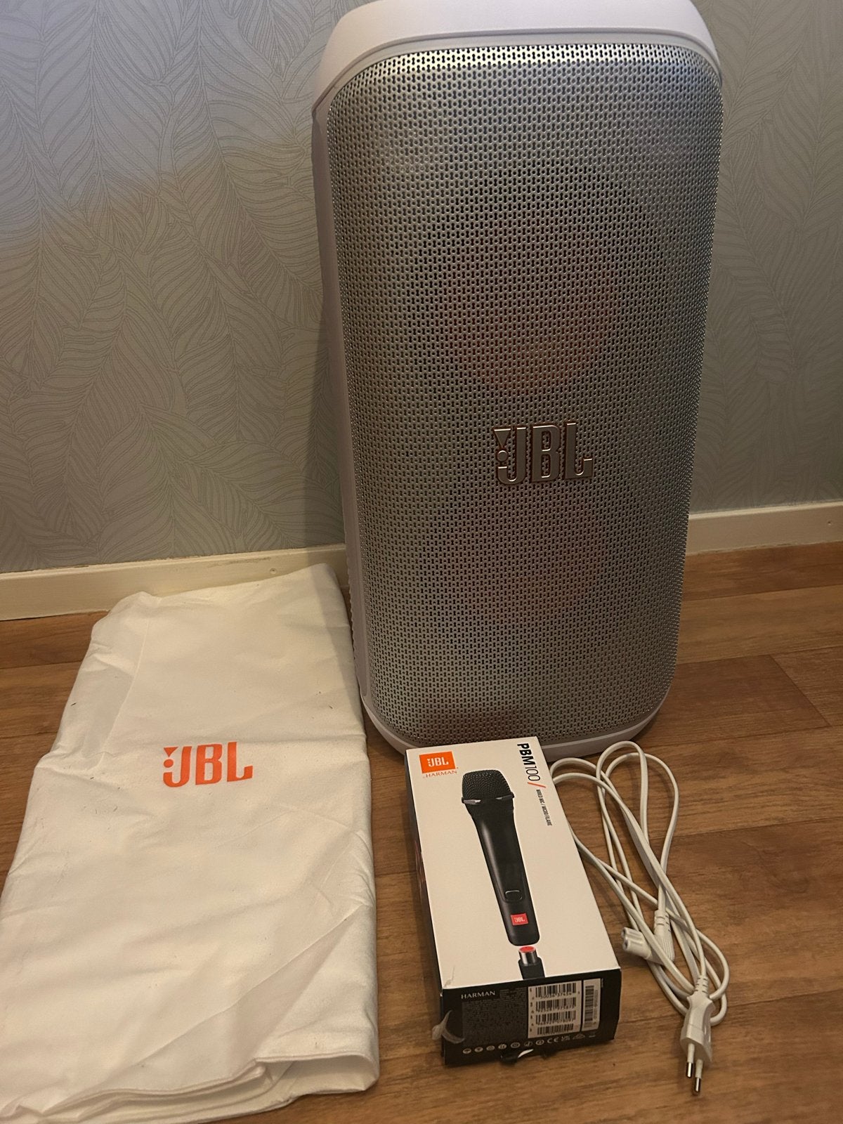 Nieuwe JBL Partybox 120 met microfoon, Audio, Tv en Foto, 150 watt of meer, JBL, Party speaker, Nieuw