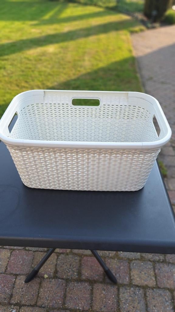 Witte kunststof mand - Zo goed als nieuw, Ophalen, Zo goed als nieuw, Rechthoekig, Kunststof