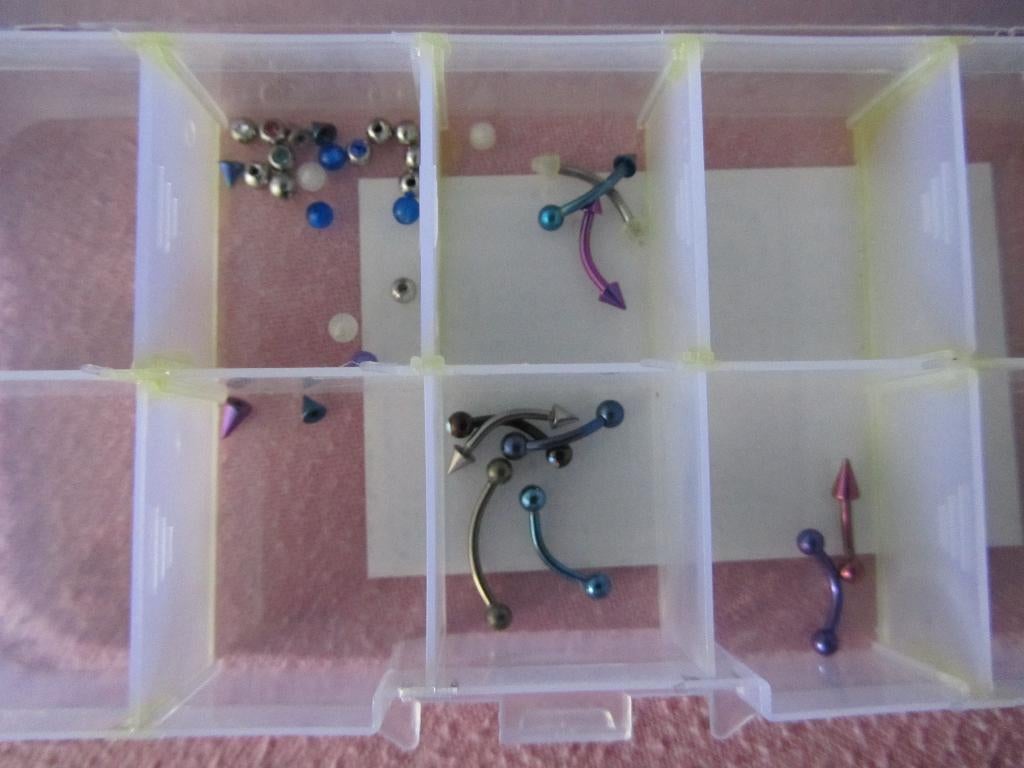 wenkbrauw piercing titanium, Ophalen, Zo goed als nieuw, Overige materialen, Wenkbrauwpiercing
