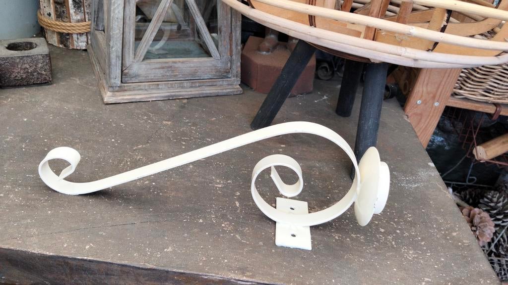 Brocante metalen witte muur kandelaar kandelaren, Antiek en Kunst, Ophalen of Verzenden