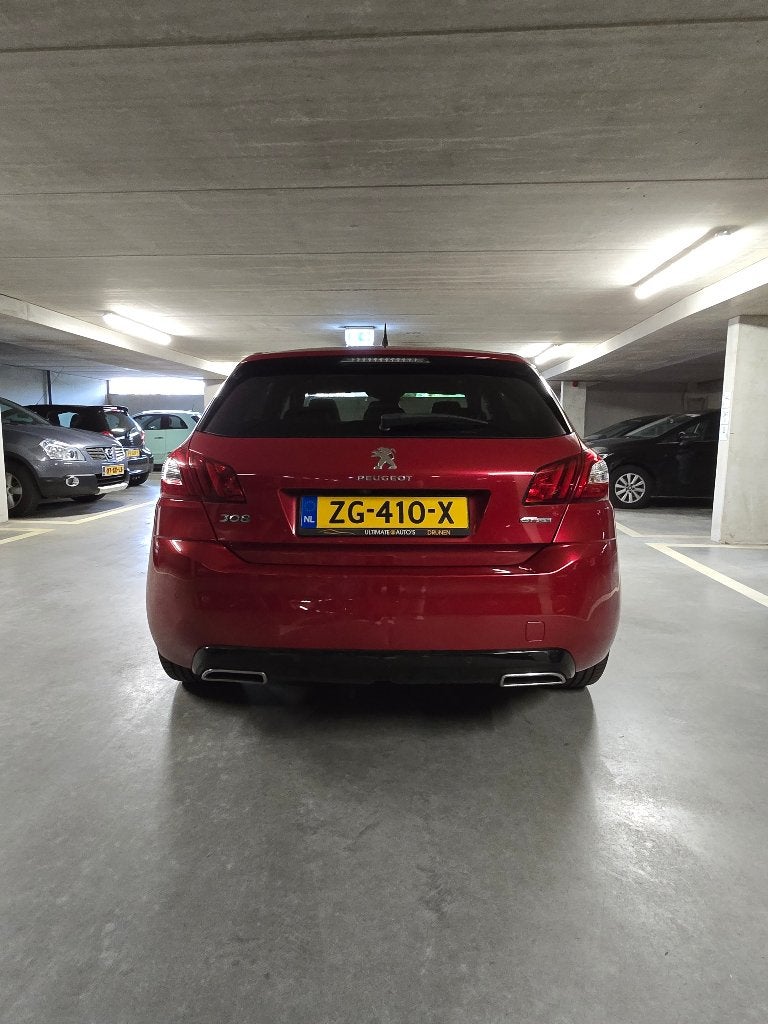 Foto 8 van Peugeot 308 1.2E-THP 96/130 5-D 2015 Rood