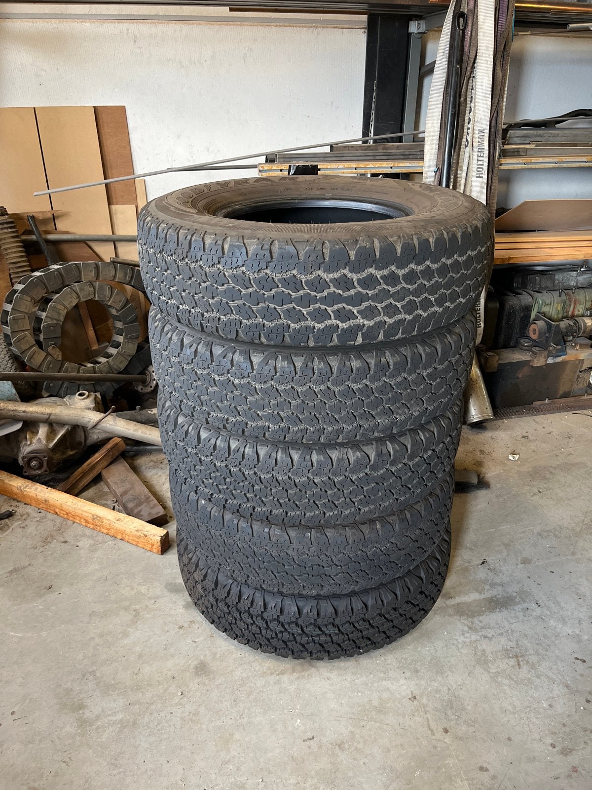 5x Goodyear Wrangler 235/85R16 - Robuuste All-Season Banden, Ophalen, Overige, Gebruikt, 16 inch