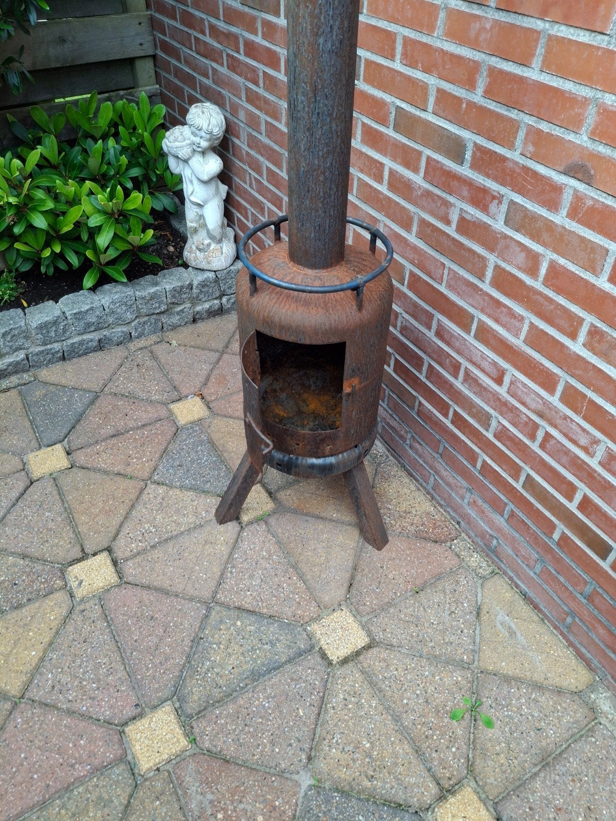 Terras kachel met kub klein hout., Ophalen, Nieuw