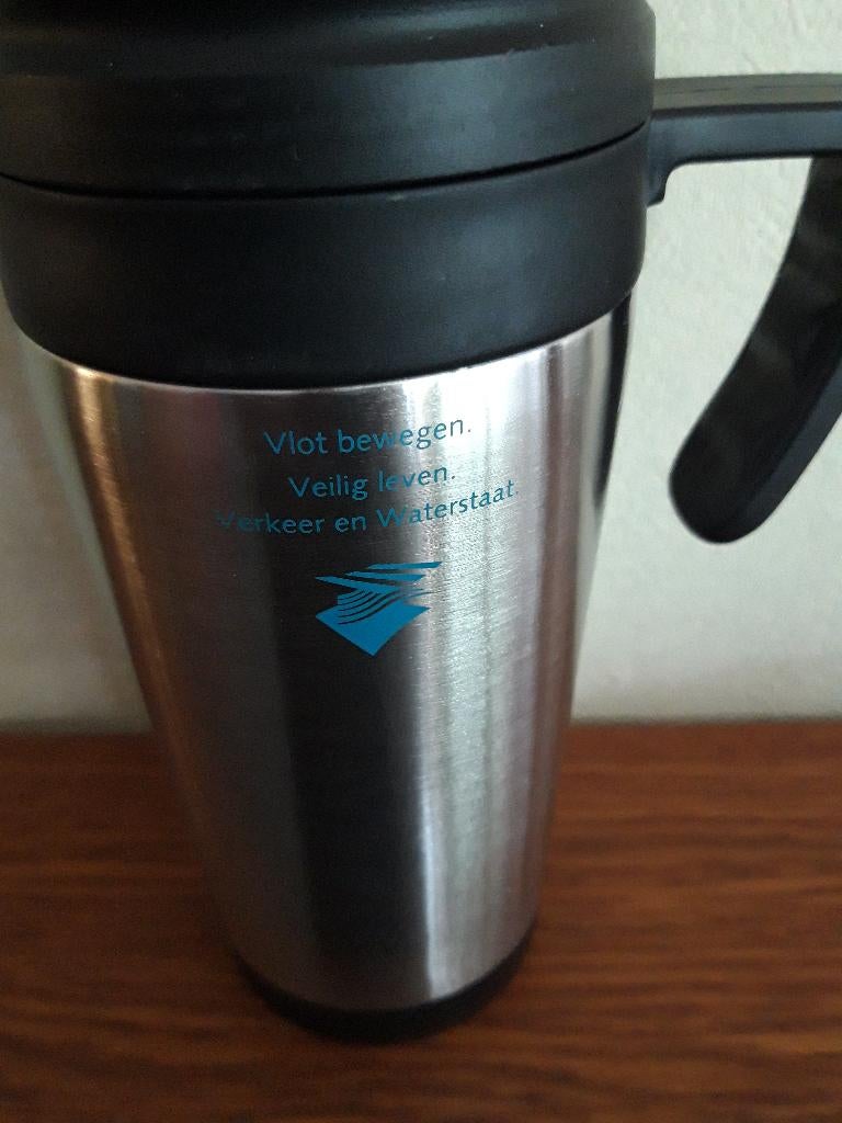Thermo-mok–relatiegeschenk Ministerie V&W met origineel logo, Ophalen of Verzenden, Nieuw, Motorboot of Zeilboot, Gebruiksvoorwerp