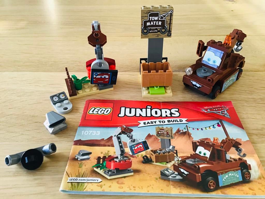LEGO Juniors 10733, Disney Pixar Cars, Mater’s Junkyard,ZGAN, Lego, Ophalen of Verzenden, Zo goed als nieuw, Disney