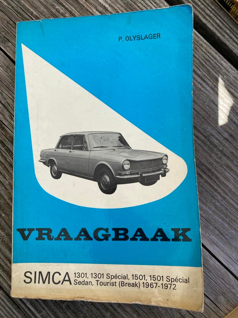 Vraagbaak SIMCA 1301, 1501 Sedan, Tourist 1967-1972, Ophalen of Verzenden, Gelezen, Overige merken