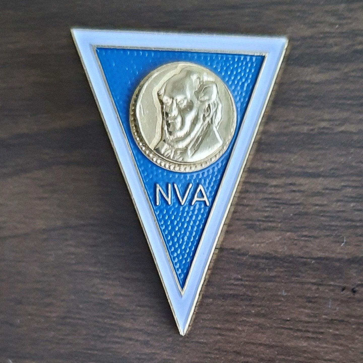 DDR NVA Absolventenabzeichen Friedrich List (replica), Verzenden, Landmacht, Duitsland, Embleem of Badge