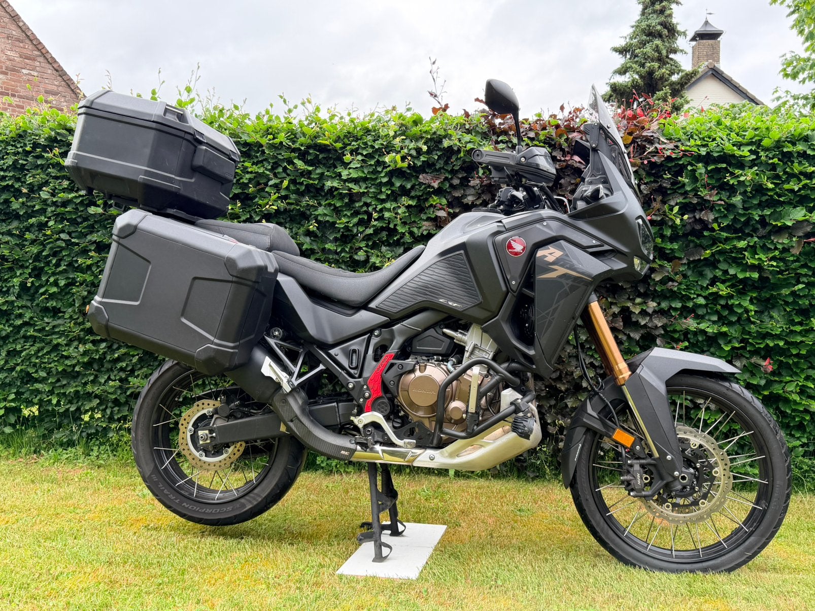 Honda Africa Twin Adventure Sport, Motoren, 2 cilinders, Gebruikt, Particulier, Meer dan 35 kW