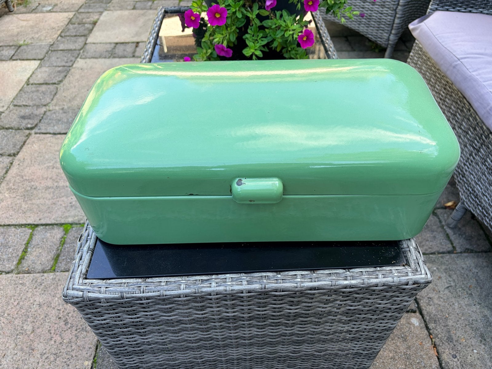 Vintage Broodtrommel - Mintgroen Emaille, Antiek en Kunst, Ophalen