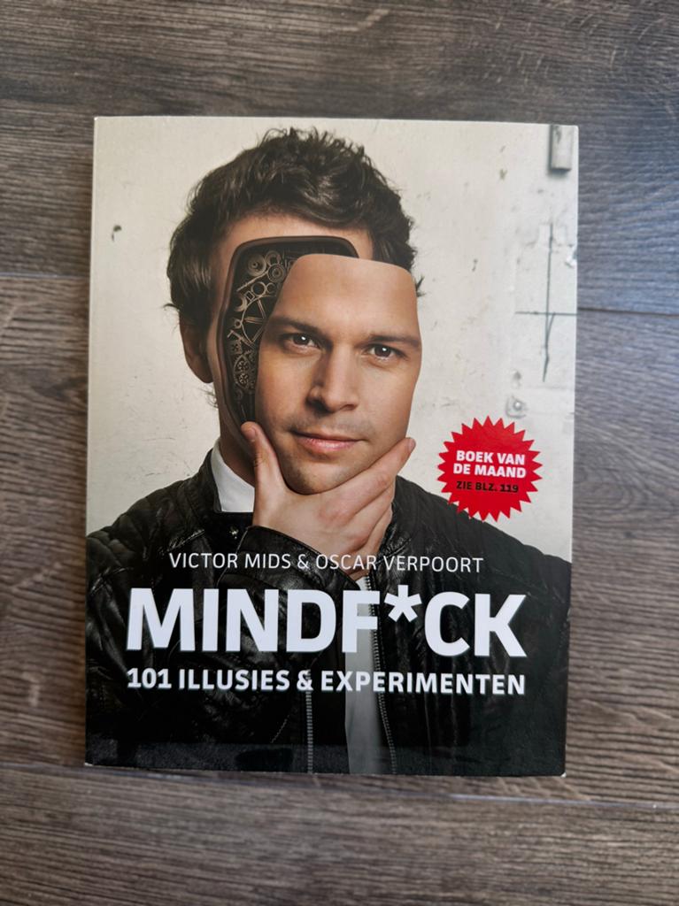 Mindf*ck - Victor Mids & Oscar Verpoort (101 illusies), Ophalen of Verzenden, Zo goed als nieuw