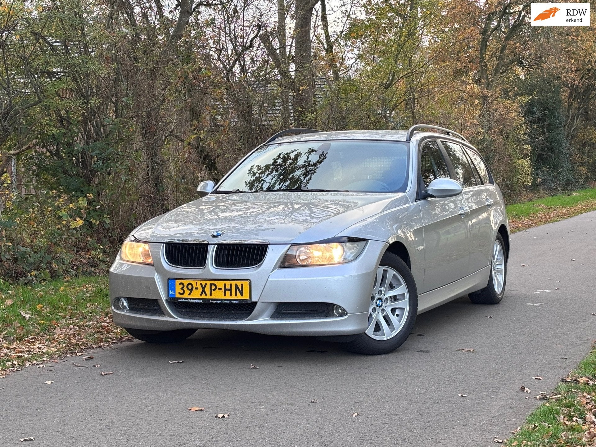 BMW 3-serie Touring 318i High Executive | Airco + Cruise, Auto's, 13 km/l, Achterwielaandrijving, 4 cilinders, 129 pk