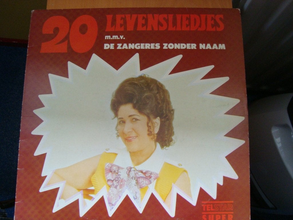 20 levensliedjes m.m.v de zangeres zonder naam, Ophalen of Verzenden, Zo goed als nieuw, 12 inch, Levenslied of Smartlap