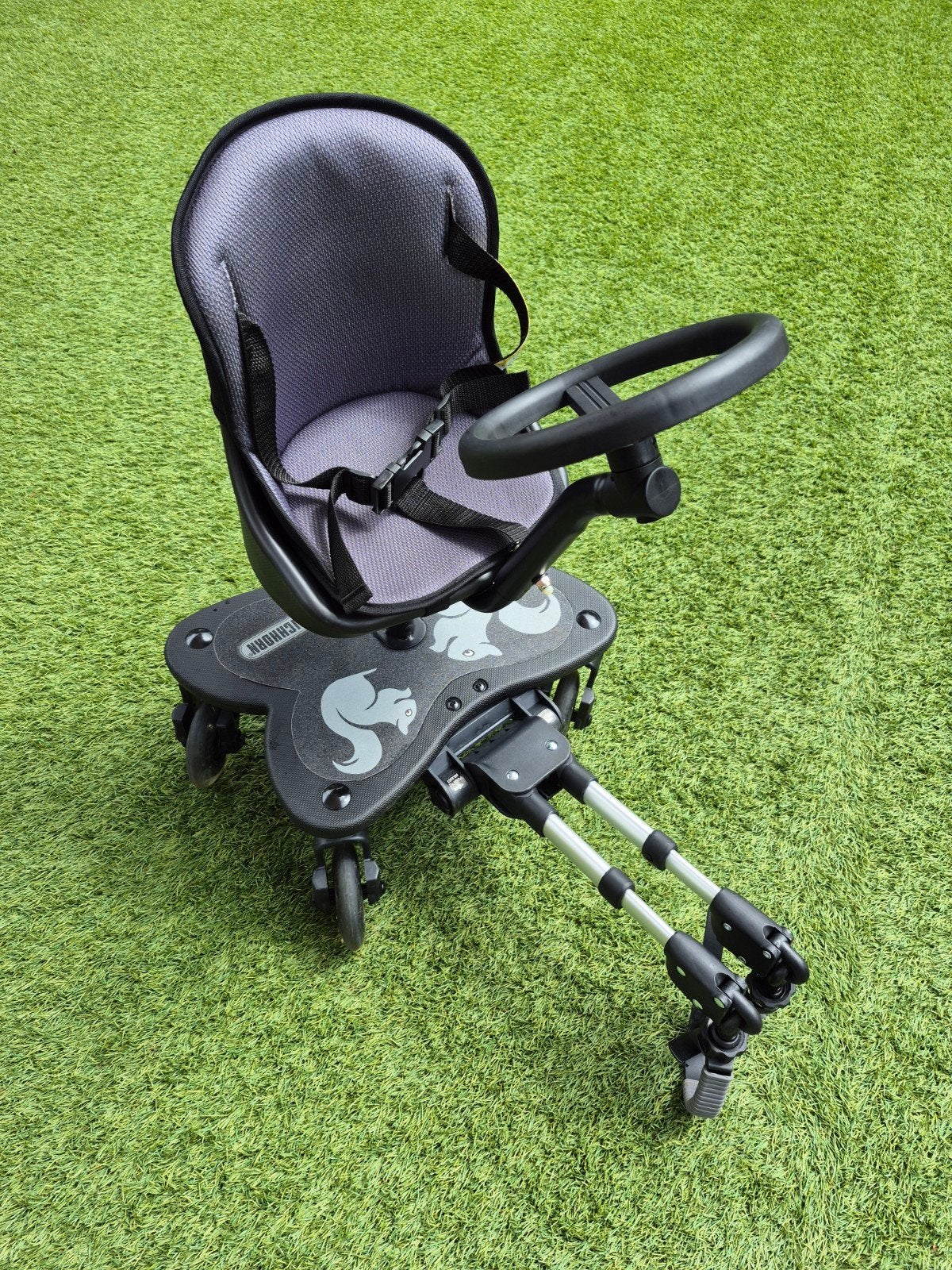 Cozy C Rider meerijdplankje met zitje en stuur, Kinderen en Baby's, Kinderwagens en Combinaties, Ophalen of Verzenden, Zo goed als nieuw