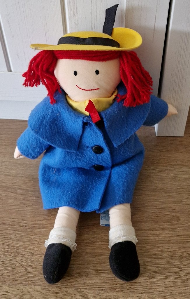 Classic Madeline soft doll 16" / 40 cm, Ophalen of Verzenden, Zo goed als nieuw, Overige typen
