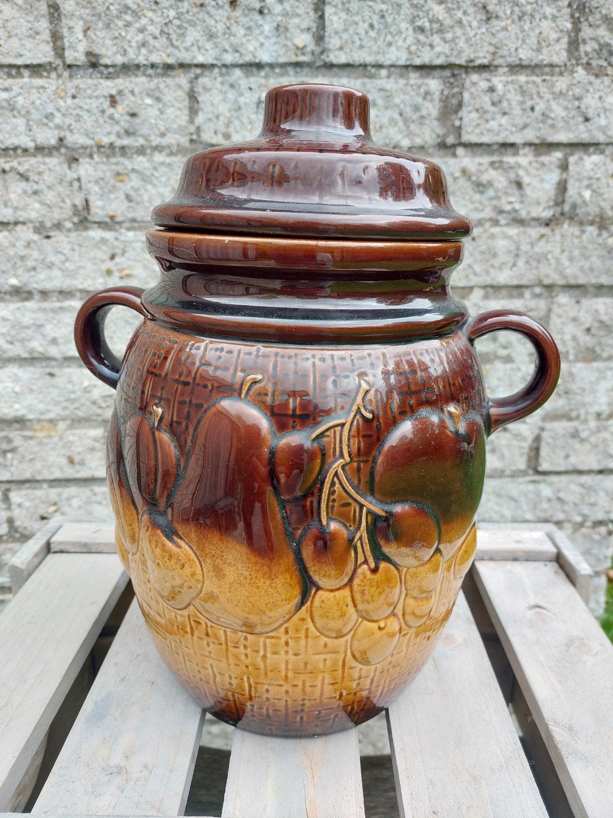 Vintage Keulse Pot - Bruin geglazuurd met fruitmotief, Ophalen of Verzenden