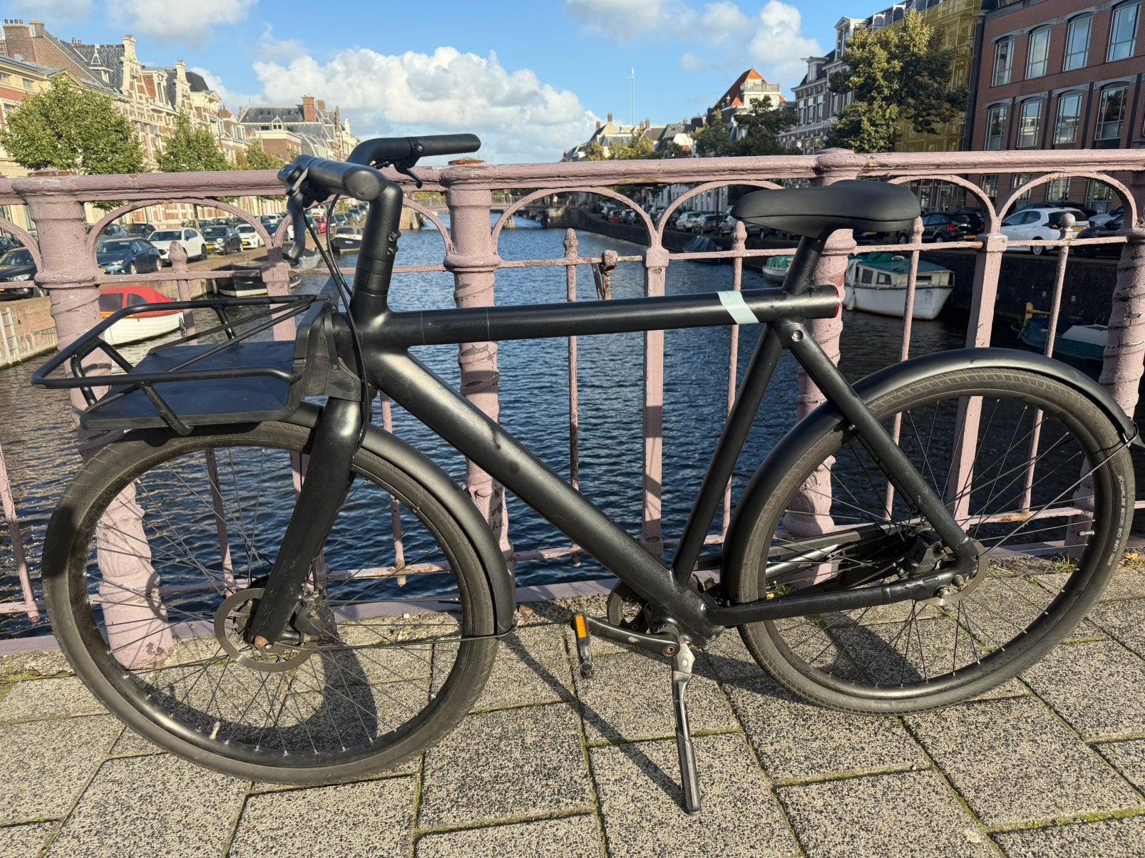 ZGAN gereviseerde VanMoof s3 met carrier