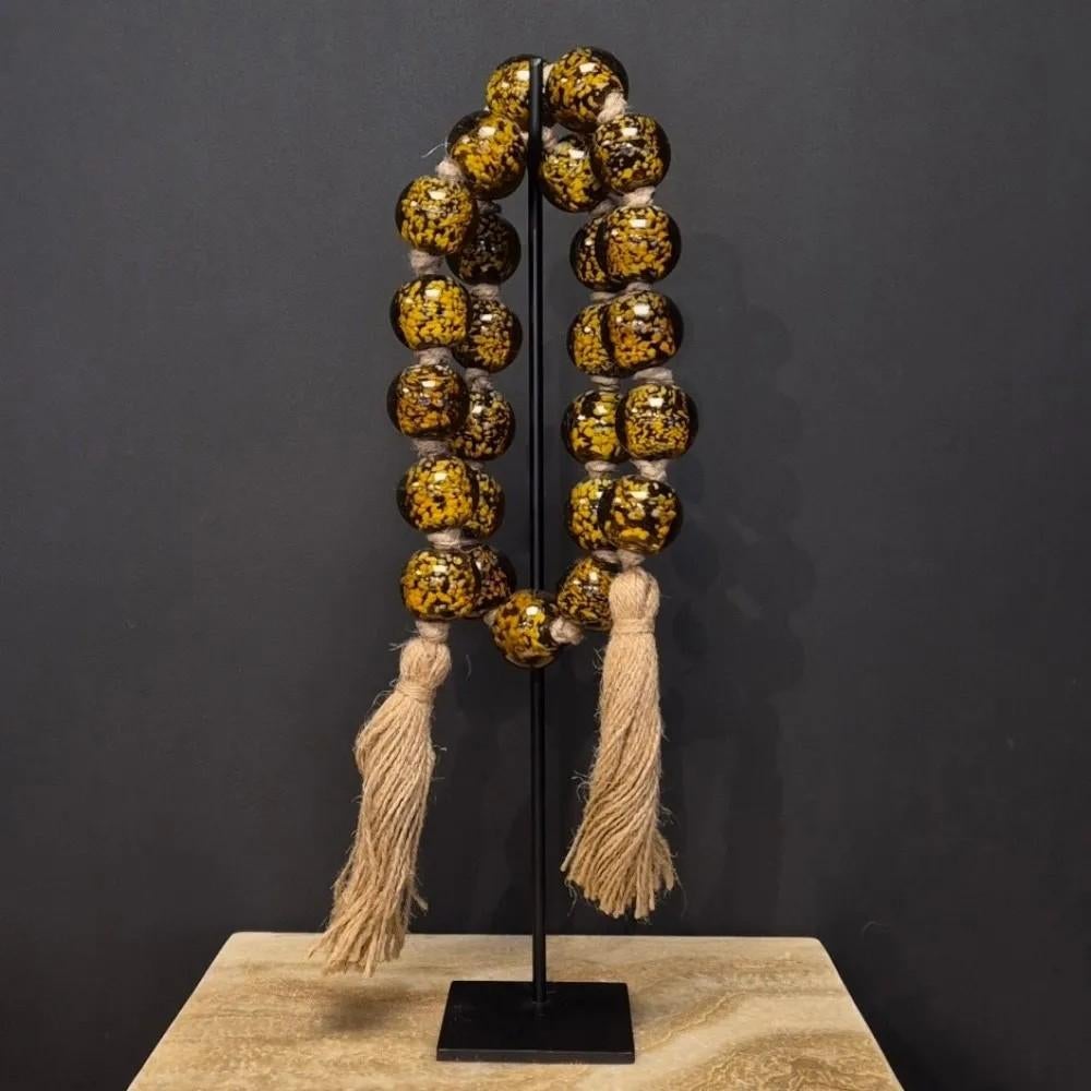 Luxe glaskralen ketting op standaard amber, Huis en Inrichting, Woonaccessoires | Overige, Nieuw, Ophalen of Verzenden