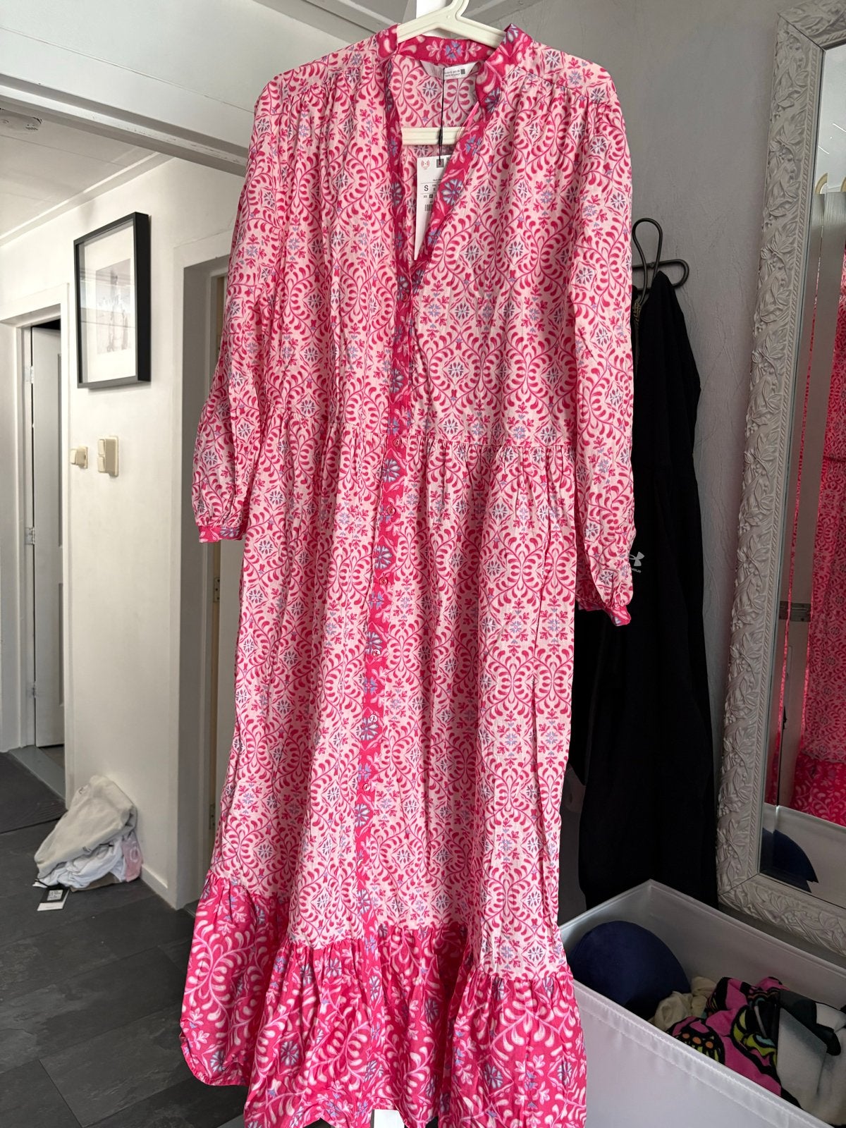 Nieuwe Zara midi-jurk met print - Maat S, Nieuw, Ophalen of Verzenden, Roze, Maat 36 (S)