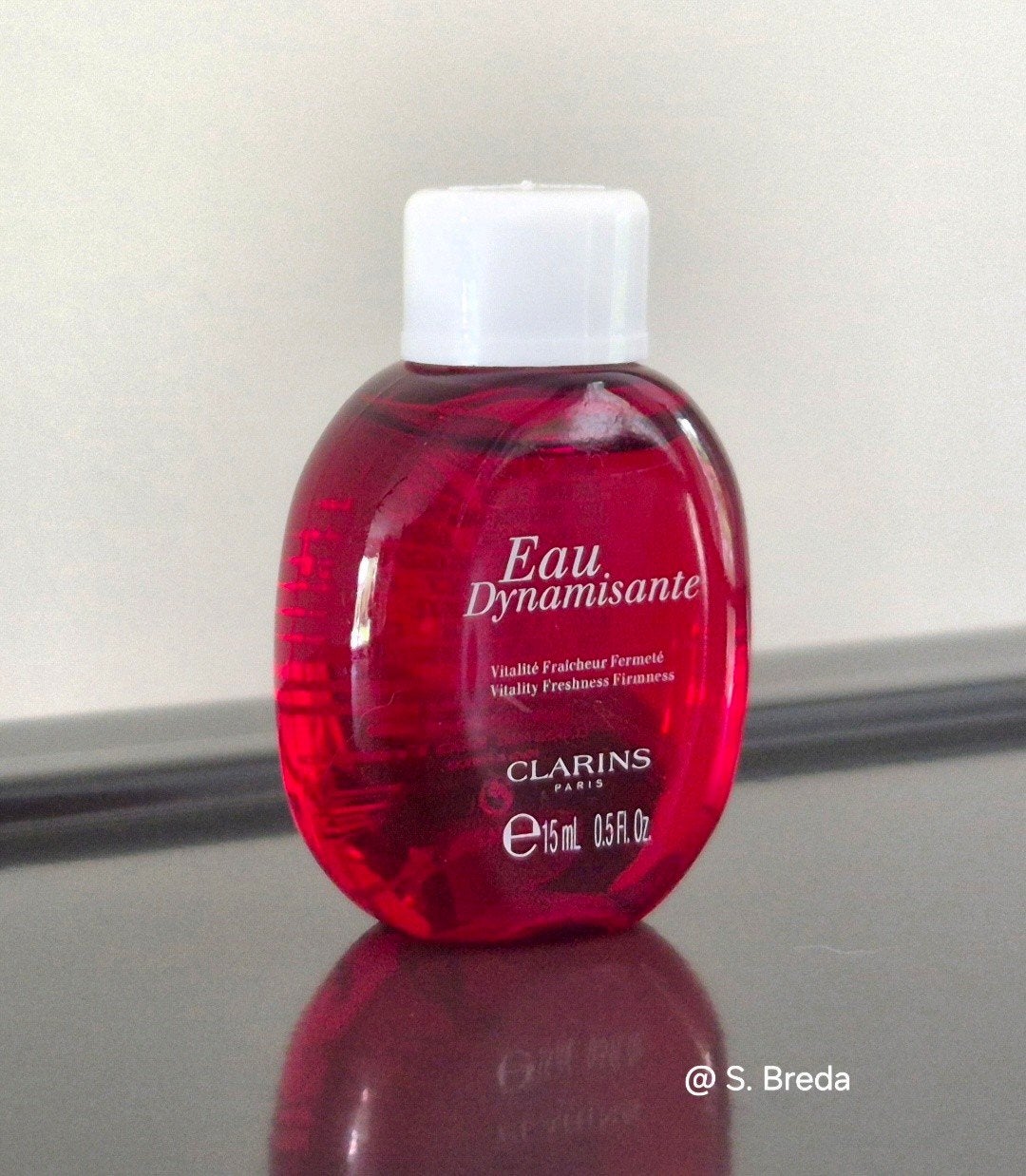 Clarins - Eau Dynamisante - volle miniatuur 15 ml, Ophalen of Verzenden, Zo goed als nieuw, Miniatuur, Gevuld
