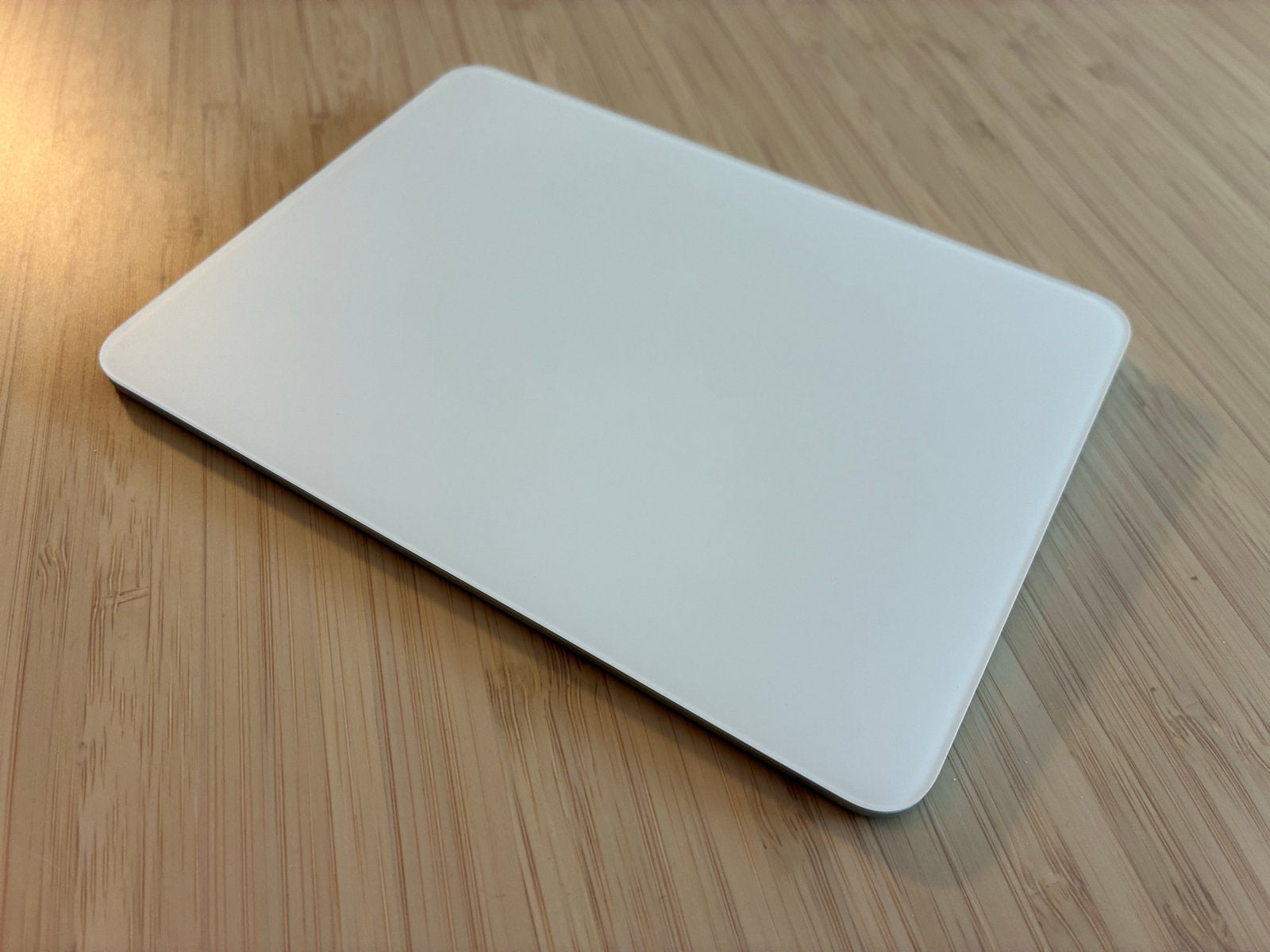 Apple Magic Trackpad 2 - Draadloos Touchpad, Computers en Software, Muizen, Ophalen of Verzenden, Zo goed als nieuw, Draadloos