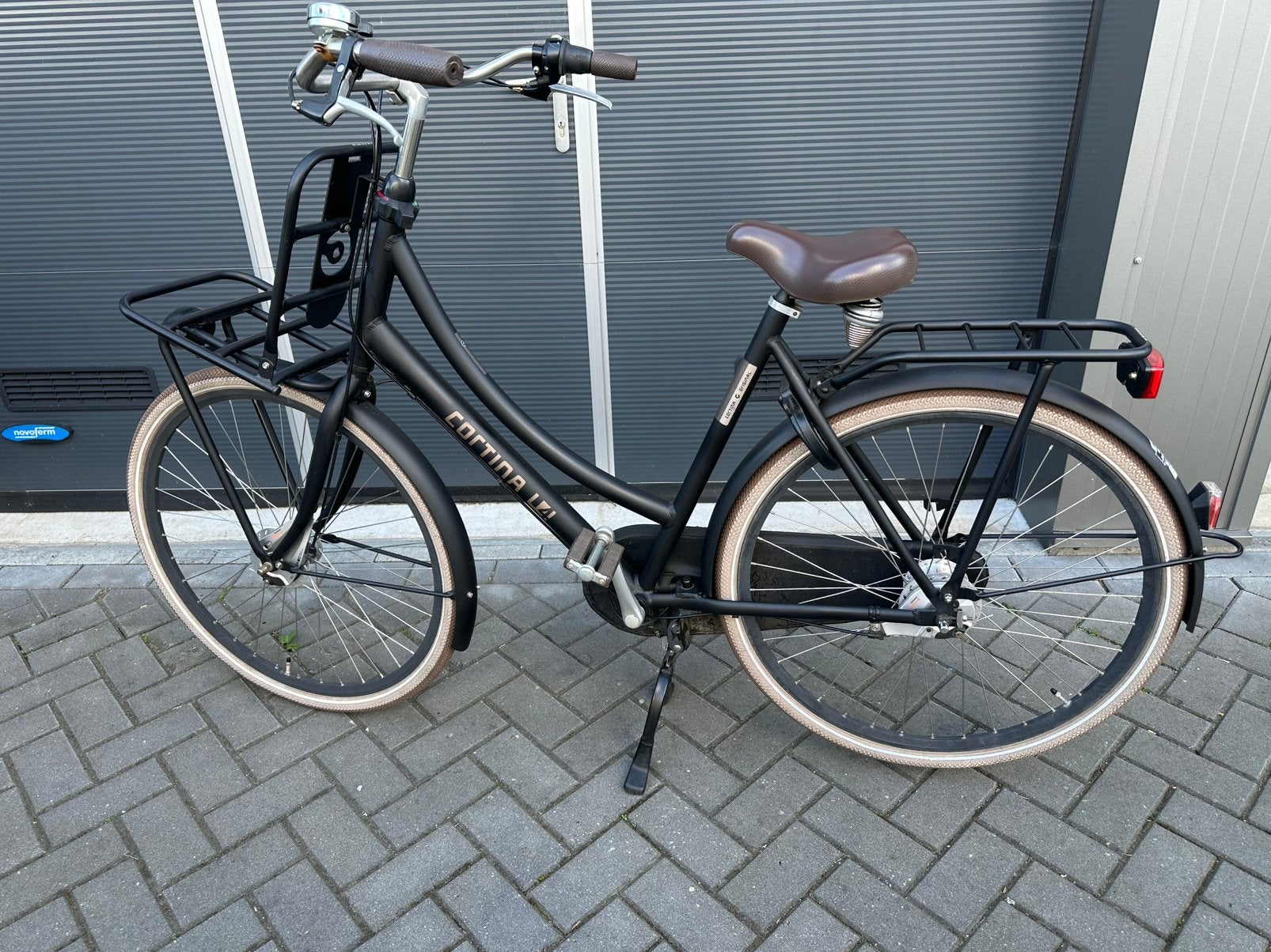 Cortina U4 28 inch 57 cm frame RB 7V ND matzwart, Aluminium, Zo goed als nieuw, 57 tot 61 cm, Dames