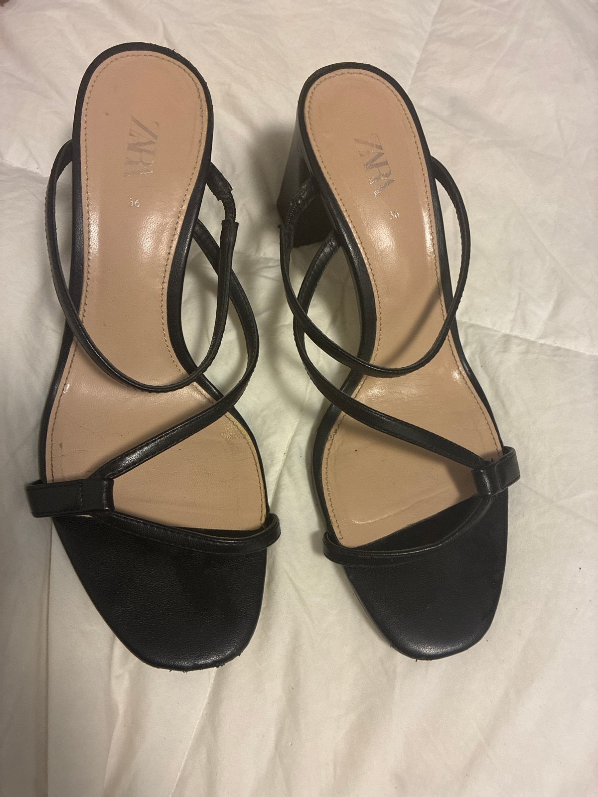 Zwarte Zara Sandalen met Blokhak Maat 36, Ophalen of Verzenden, Gedragen, Zwart, Sandalen of Muiltjes