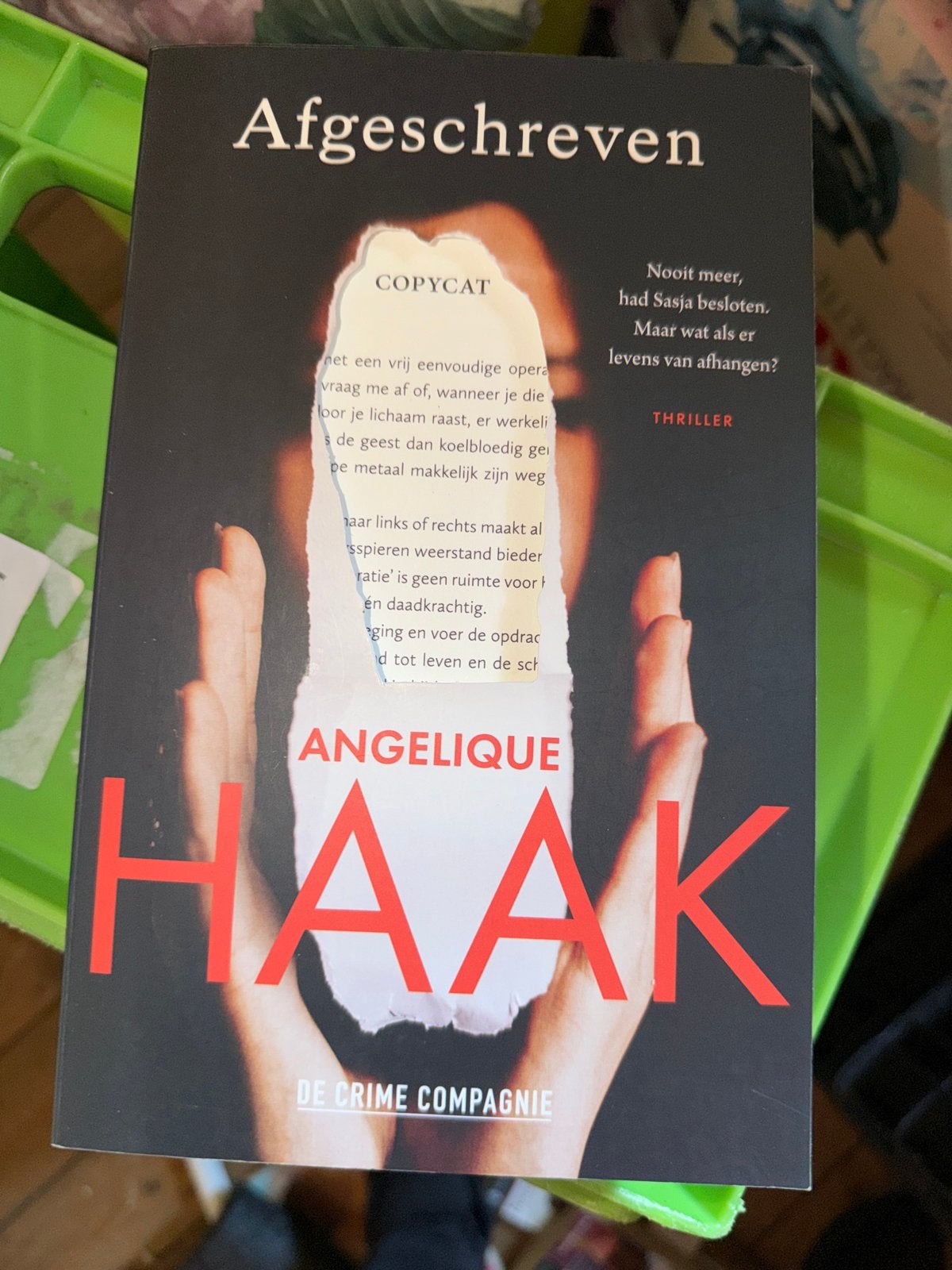 Z8.  Angelique Haak - Afgeschreven, Ophalen of Verzenden, Zo goed als nieuw, Nederland, Angelique Haak