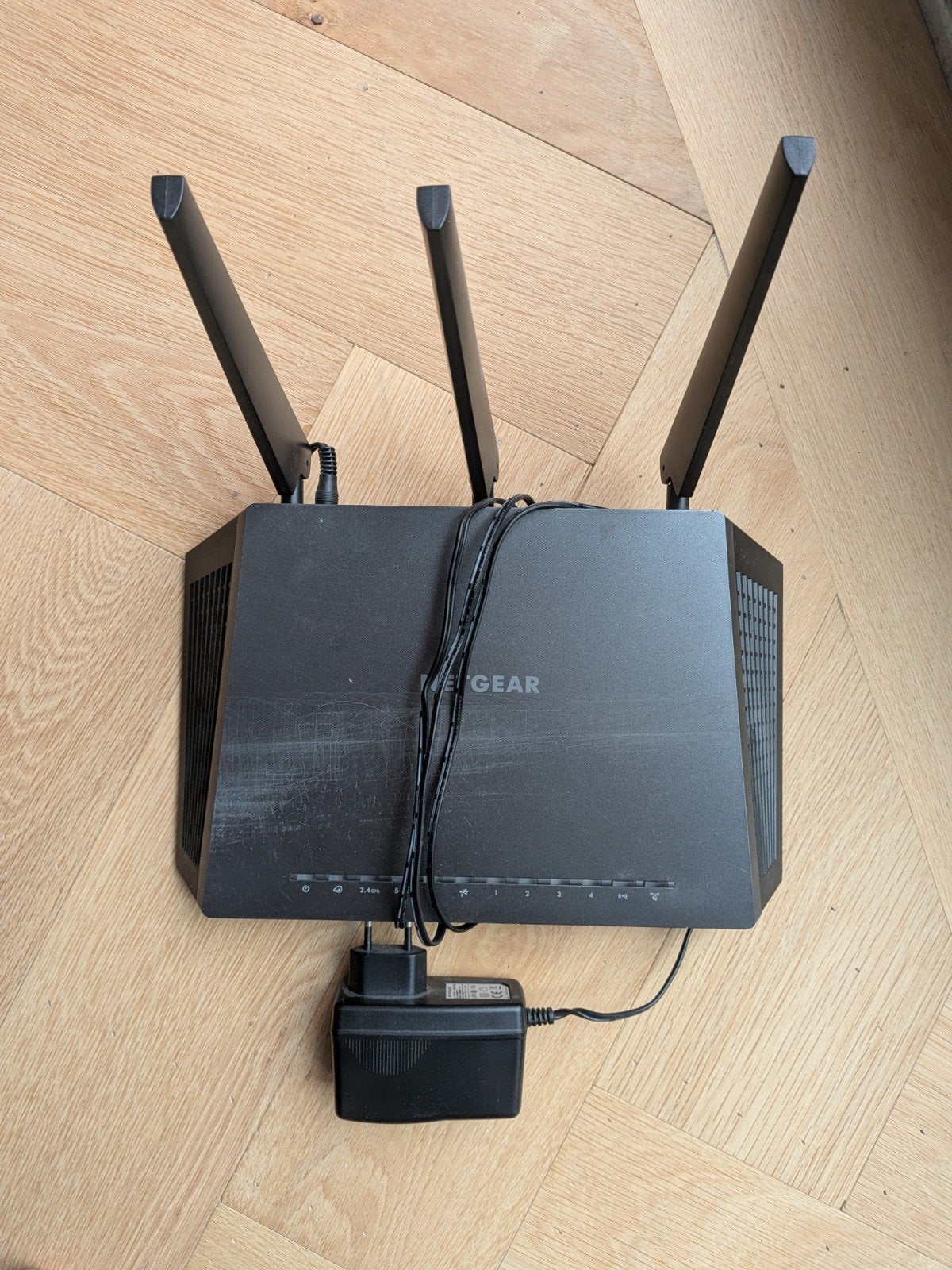 NETGEAR Nighthawk R7000 Smart WiFi Router AC1900, Computers en Software, Routers en Modems, Ophalen of Verzenden, Gebruikt, Router