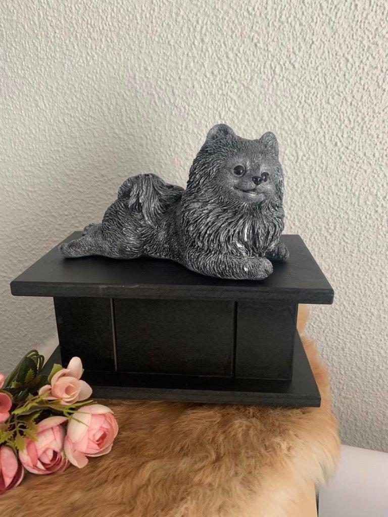 Pomeriaan hondenbeeld op urn als set of los beeld handmade, Dieren en Toebehoren, Honden-accessoires, Ophalen of Verzenden, Nieuw