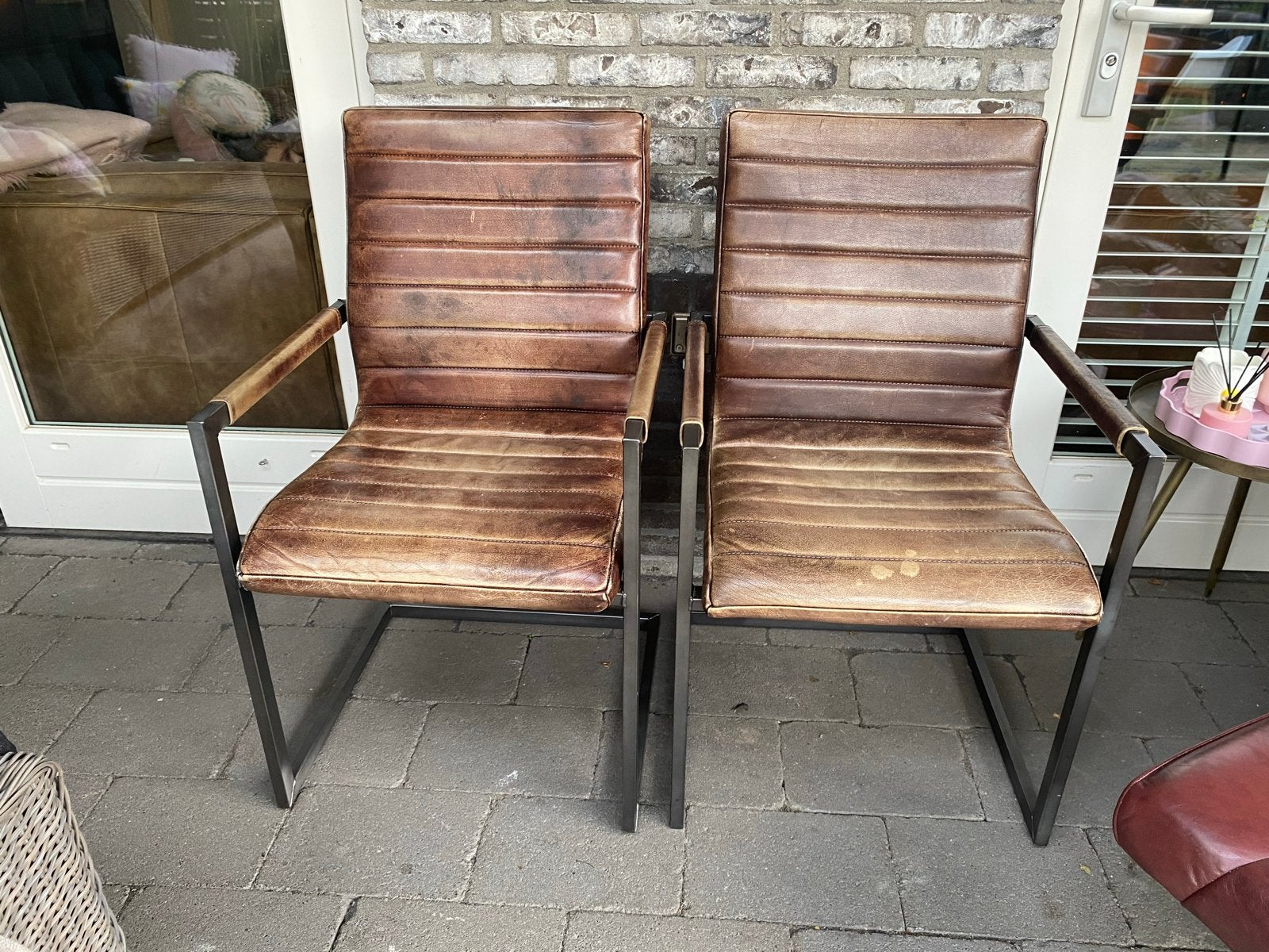4 Eleonora leren stoelen met gebruikerssporen, Huis en Inrichting, Ophalen, Gebruikt, Bruin, Leer