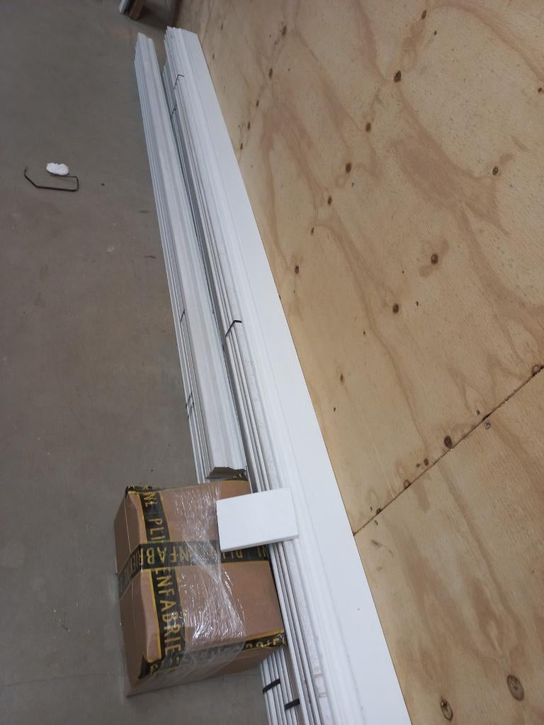 MDF witte gegronde vloerplinten, MDF neuten, MDF koplatten, Ophalen, Nieuw, Mdf, 250 cm of meer