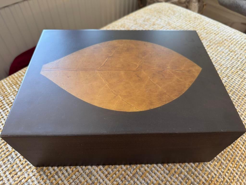 Zino Davidoff sigarenhumidor met tabaksblad in beksel, Ophalen of Verzenden, Nieuw, Tabaksdoos of Verpakking