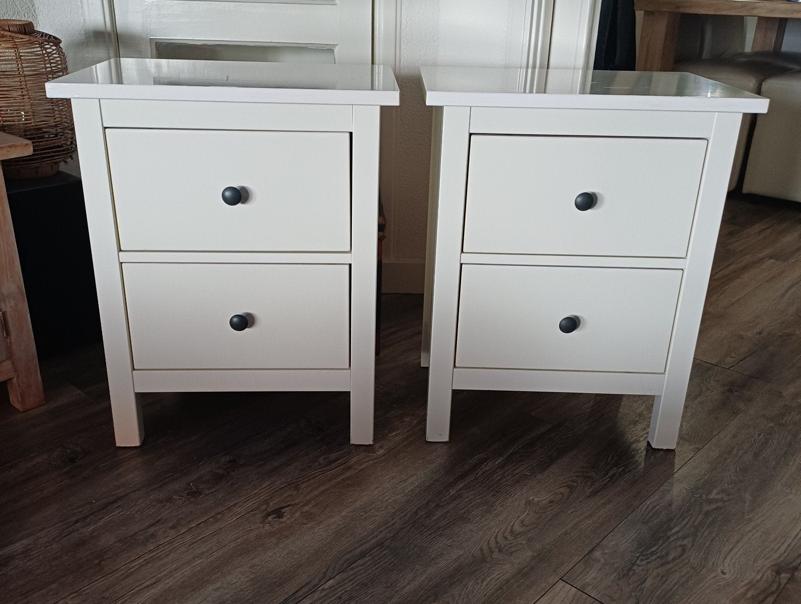 2 leuke witte identieke ikea hemnes nachtkastjes/ladenkast, Huis en Inrichting, Slaapkamer | Nachtkastjes, Ophalen of Verzenden