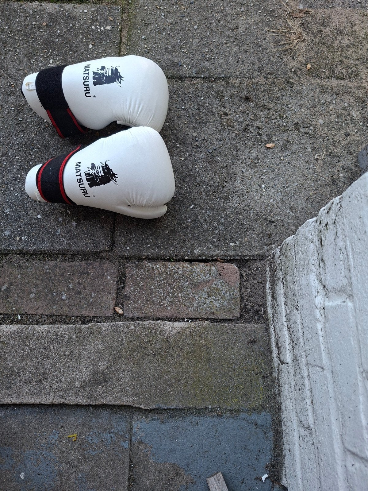 Matsuru karatehandschoenen / karatevuisten wit  Maat L, Maat L, Ophalen, Gebruikt, Judo