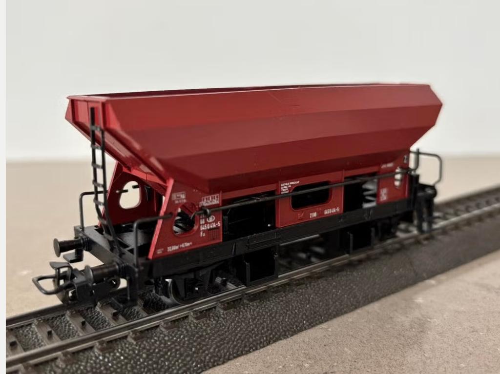 Marklin H0 4723 - 2-assige zelflosser van de NMBS in ovp, Hobby en Vrije tijd, Wisselstroom, Ophalen of Verzenden, Märklin, Nieuw