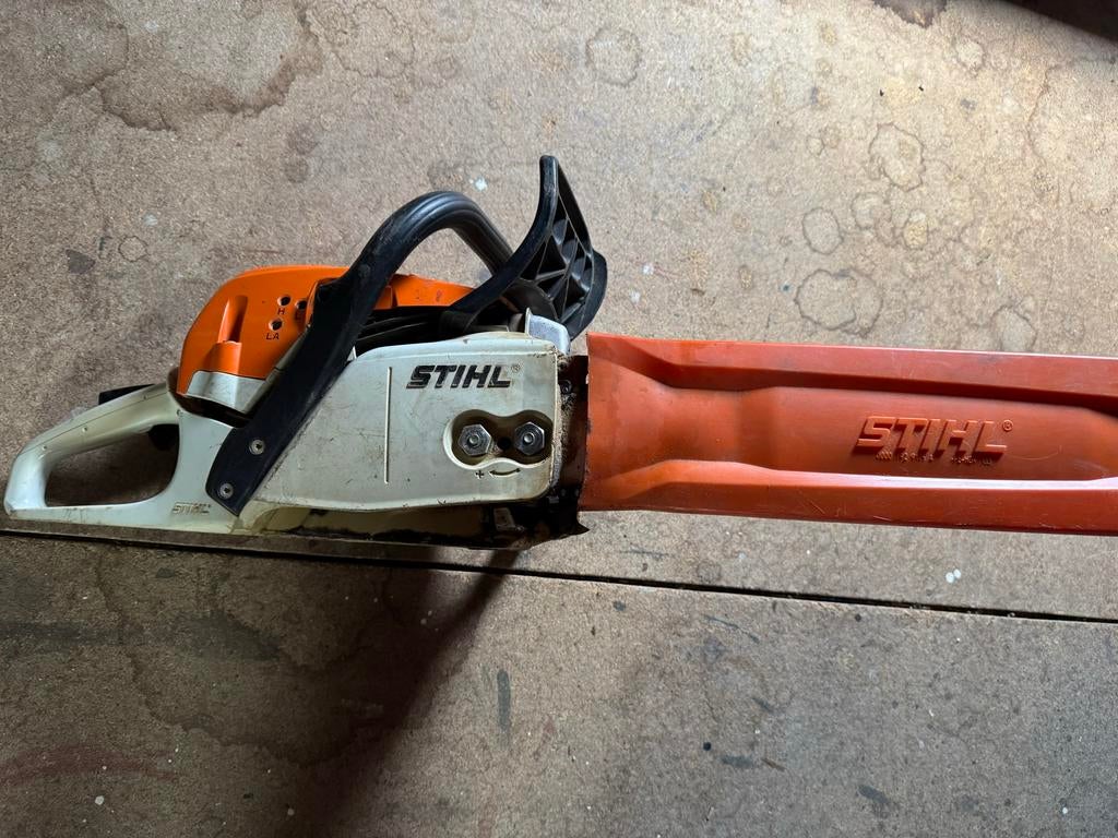Stihl MS 271 C Kettingzaag - Krachtig en Betrouwbaar, Ophalen, 70 mm of meer, Kettingzaag, Zo goed als nieuw