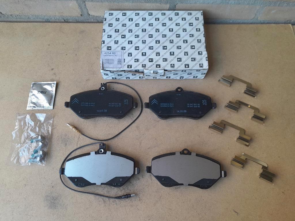 REMBLOK SET - ORIGINEEL - CITROËN C5 + C6 en PEUGEOT 407+607, Verzenden, Nieuw, Citroën