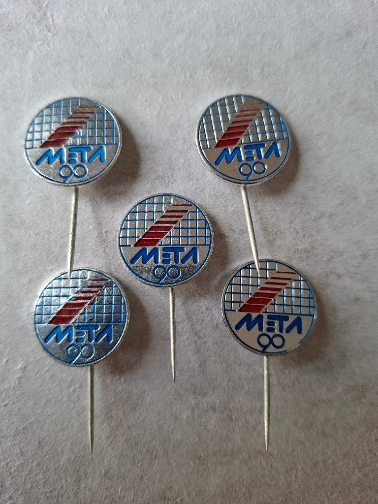 Speldjes meta 90, Ophalen of Verzenden, Gebruikt, Overige onderwerpen, Speldje of Pin