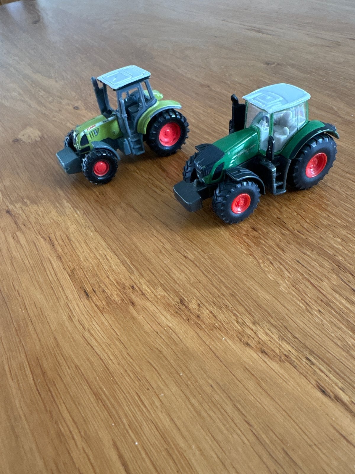 Set van 2 Siku tractoren - Fendt en Claas, Verzamelen, Ophalen of Verzenden, Gebruikt