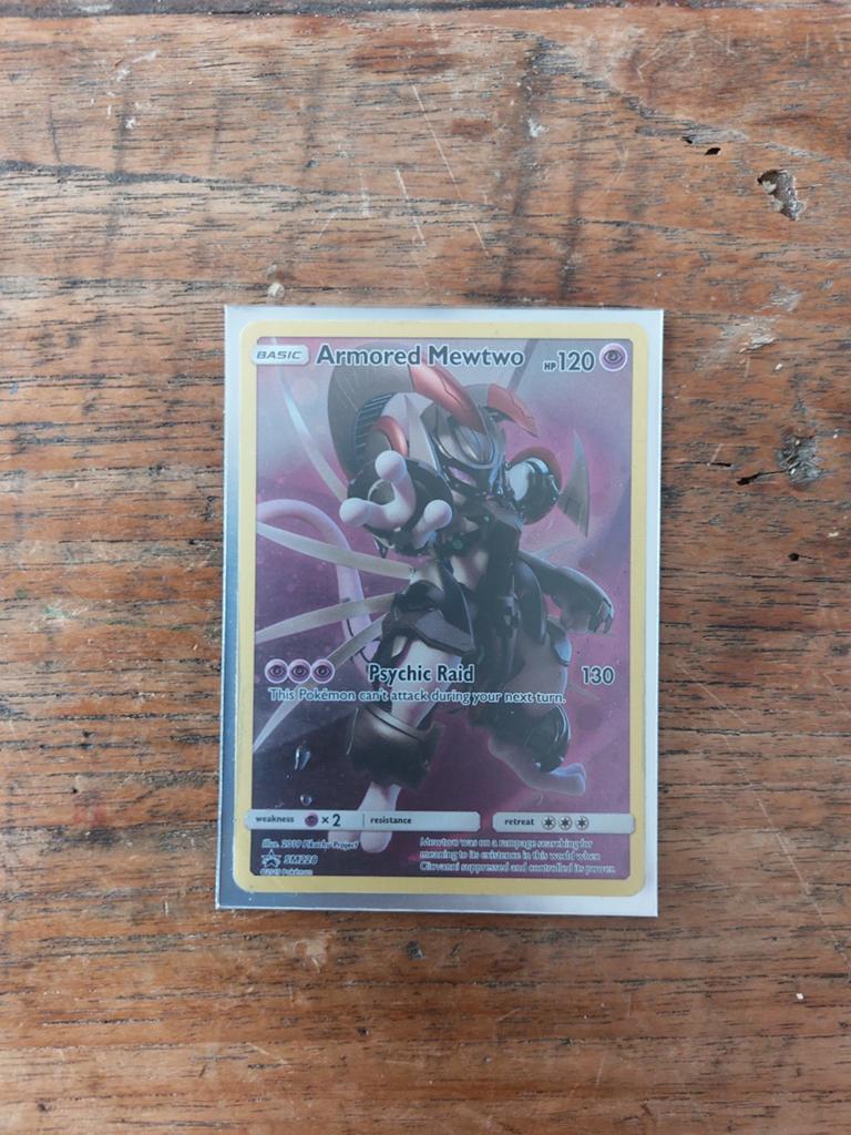 Rare Armored Mewtwo Pokémoncard, Ophalen of Verzenden, Zo goed als nieuw, Losse kaart