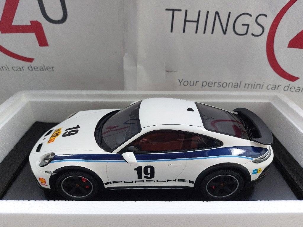 Spark 1:18 Porsche 911 (992) Dakar Rally 1974 Design #19 wit, Hobby en Vrije tijd, Modelauto's | 1:18, Ophalen of Verzenden, Nieuw