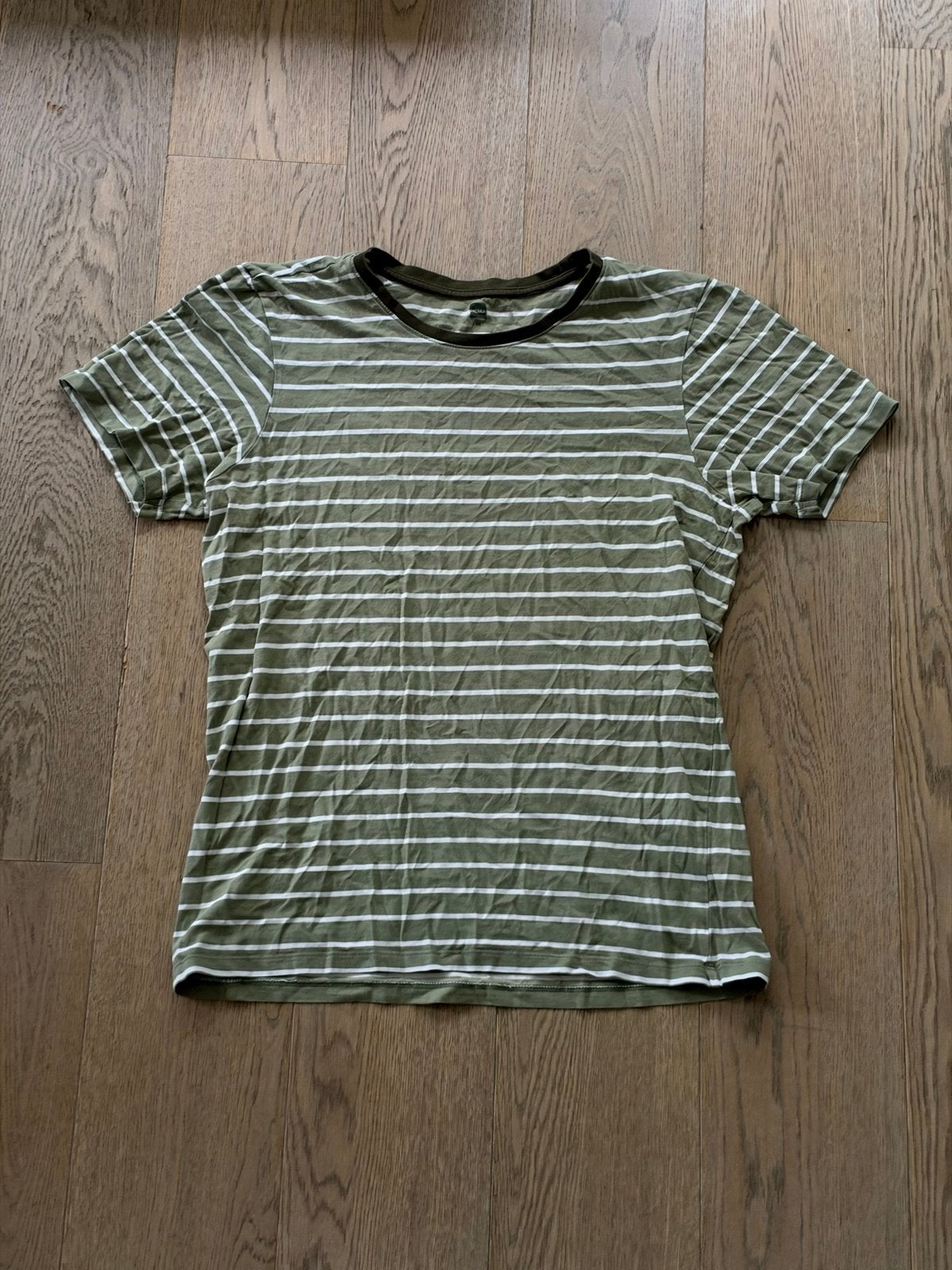Hema T-shirt met strepen - Maat M, Kleding | Heren, Ophalen of Verzenden, Zo goed als nieuw, Maat 48/50 (M), Groen