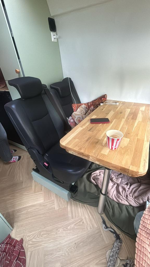 4 half leren stoelen rood stiksel 3p gordel isofix camper, Ophalen of Verzenden, Nieuw, Renault