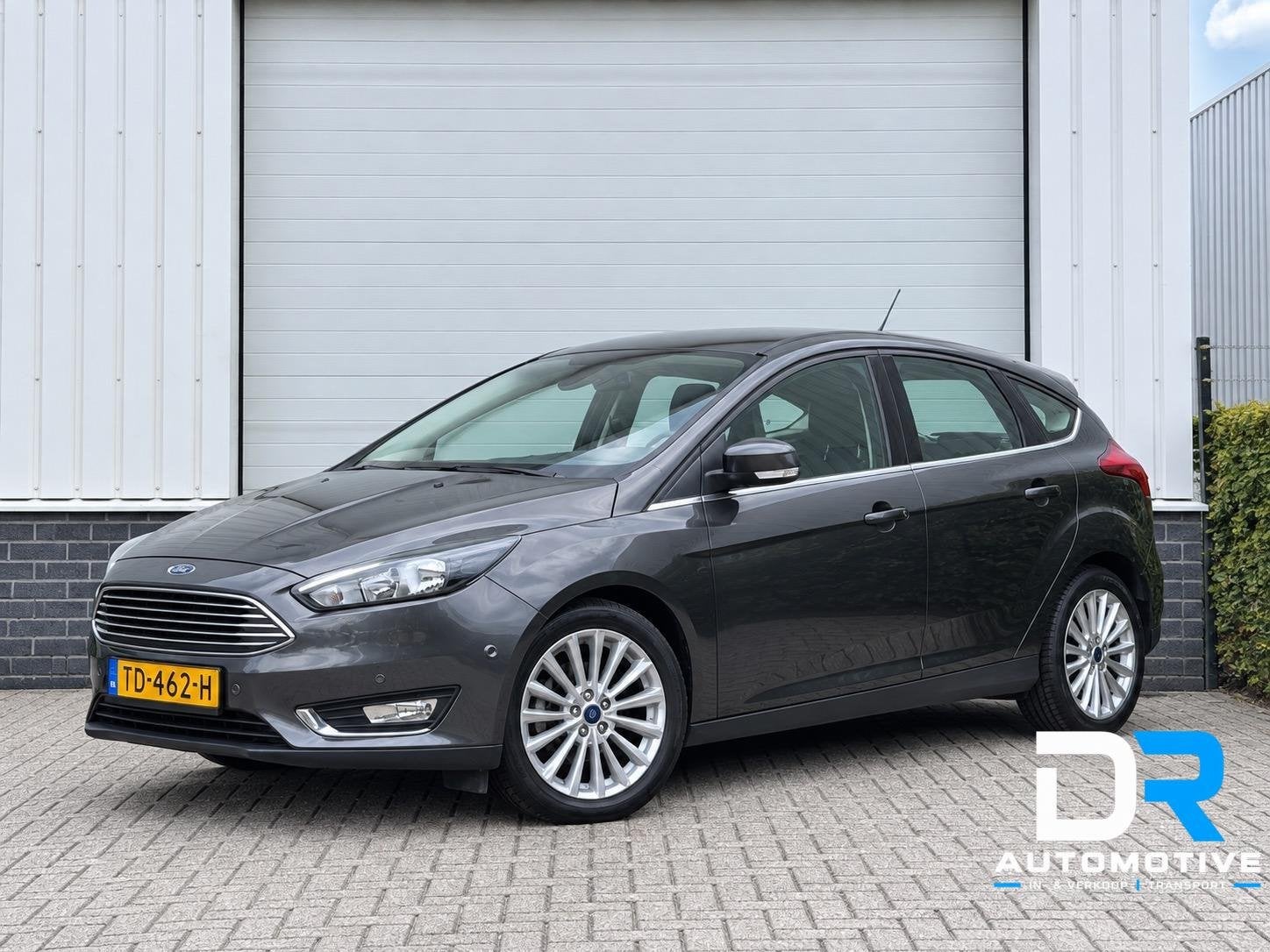 Ford Focus 1.0 EcoBoost Titanium | 1e EIGENAAR | DEALER OH |, Dealer onderhouden, Gebruikt, Automatische klimaatregeling, Origineel Nederlands