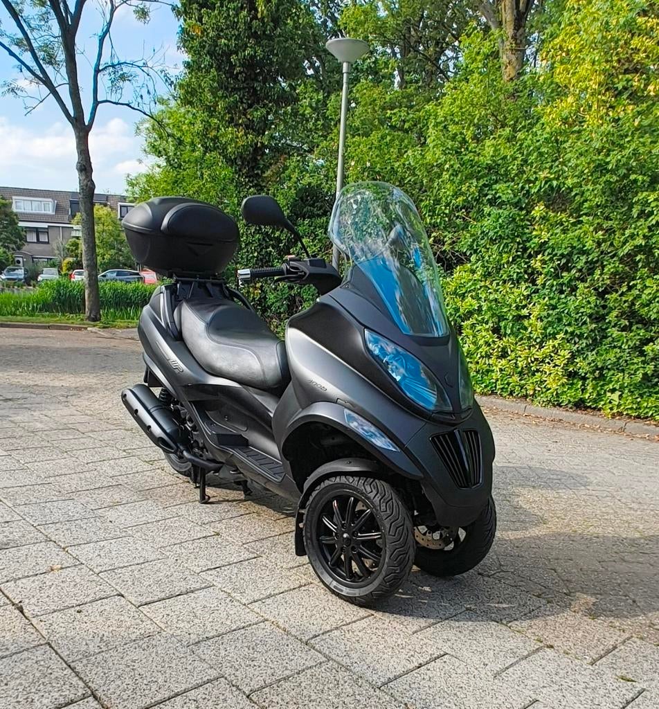 Piaggio MP3 400 2009, 400 cc, Scooter, Motorrijbewijs A, Gebruikt