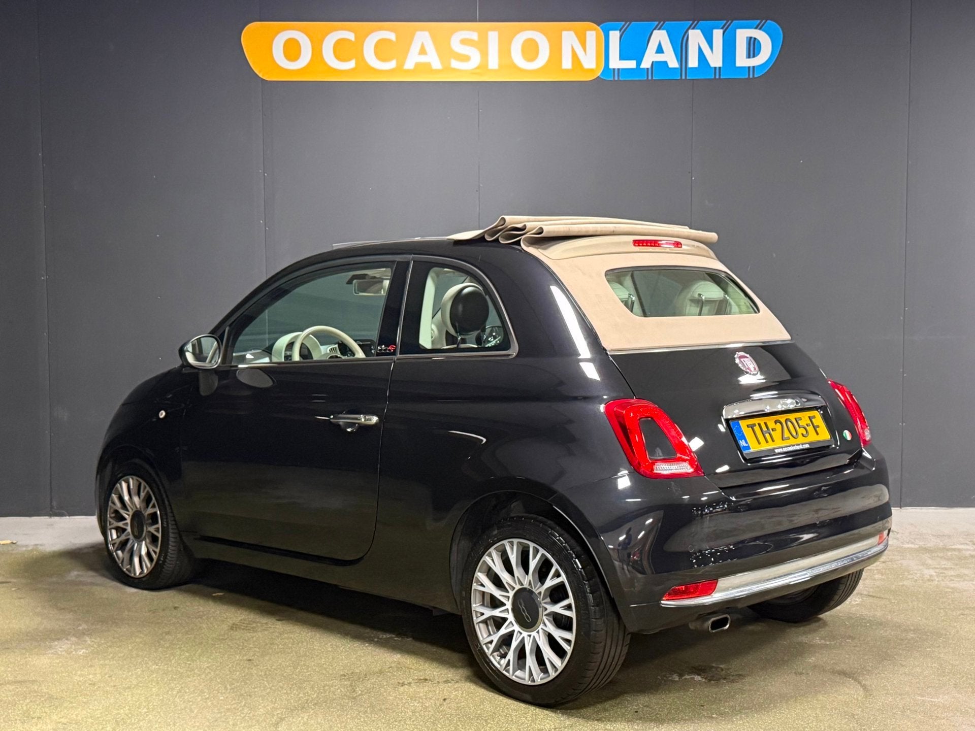 Fiat 500 C 0.9 TwinAir Turbo Collezione|CABRIO|BLUETOOTH|NAV, Auto's, Fiat, Gebruikt, Cabriolet, Leder en Stof, Zwart