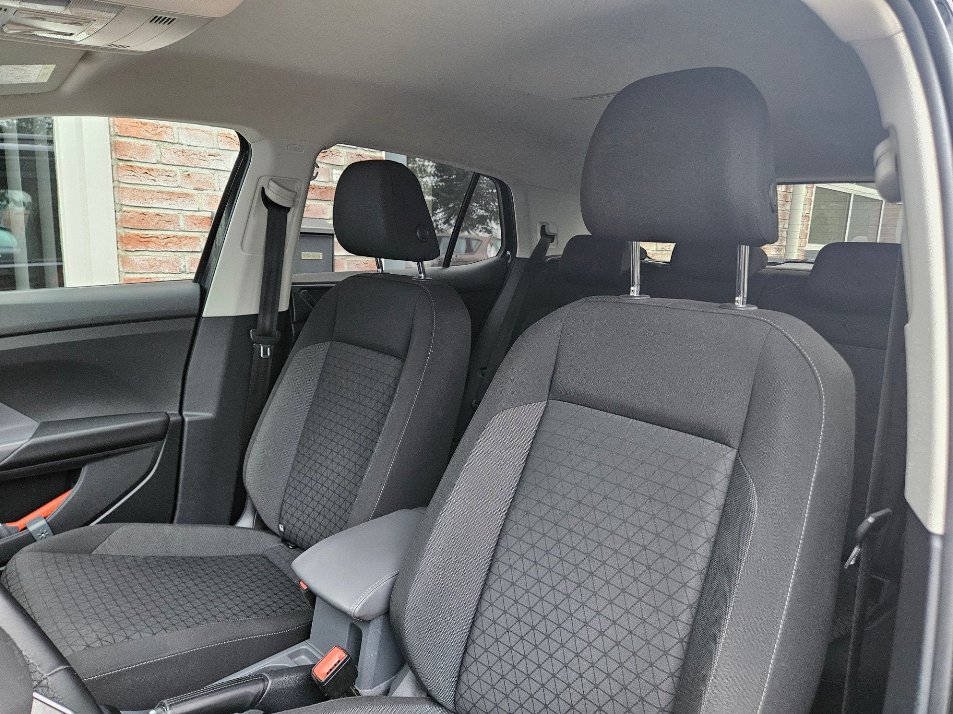 Volkswagen T-Cross 1.0 TSI Life Business Carplay! NAP! LED!, T-Cross, Gebruikt, Euro 6, 95 pk