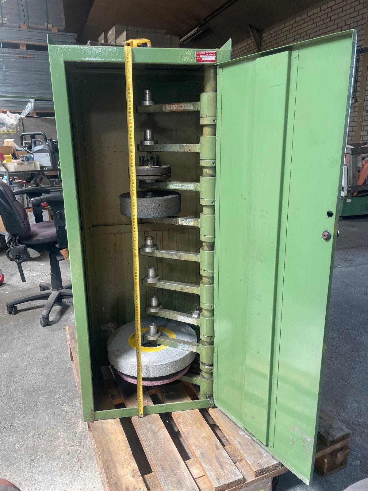 THUMM Apparatebau Slijpstenen Opbergkast Type 300-9, Ophalen