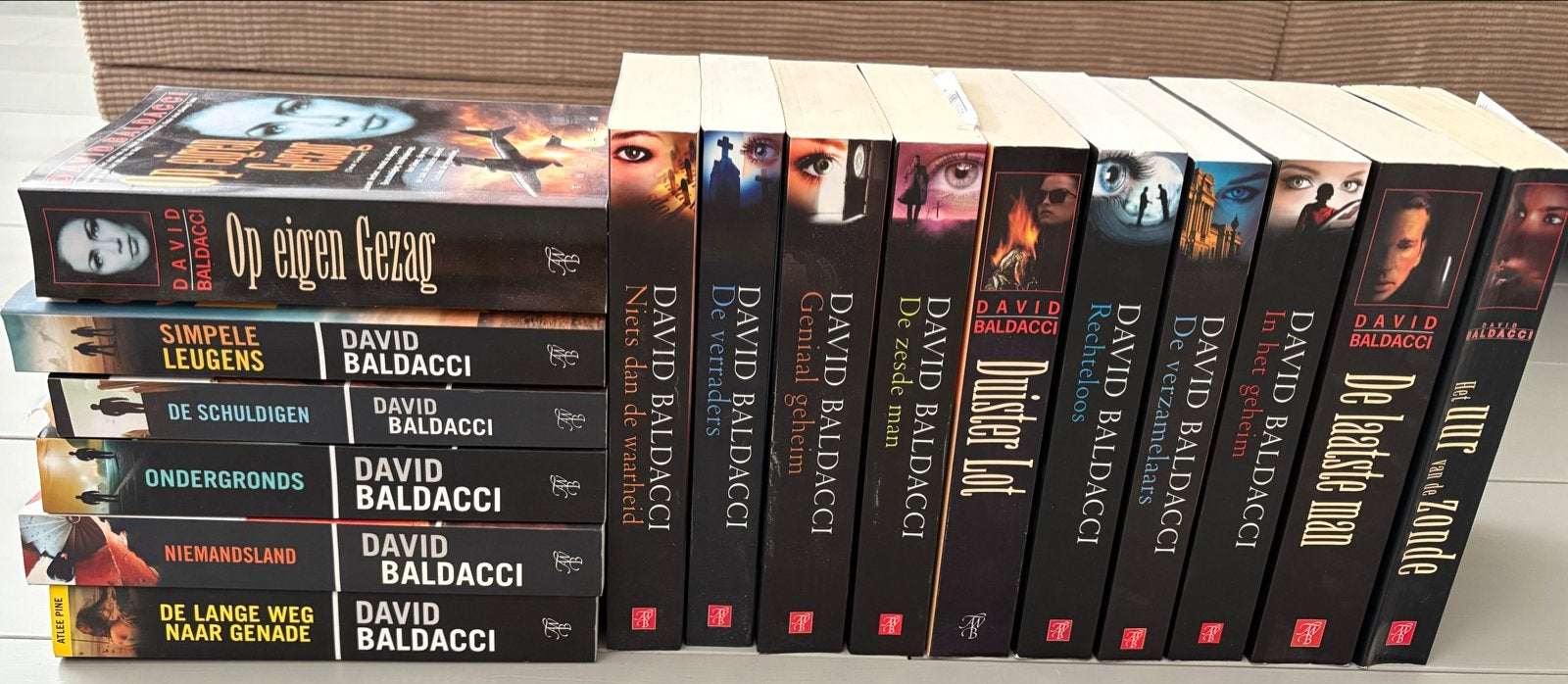 Grote collectie thrillers van bekende auteurs, Ophalen, Gelezen
